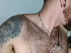 Amateur Nude Webcam of dominantthewolf