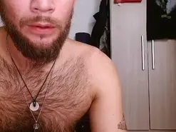 Amateur Nude Webcam of dominantthewolf