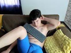 Amateur Adult Webcams of Martin_Lows