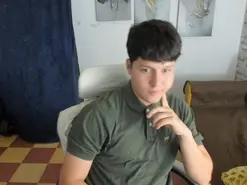 Amateur Free Live Porn of Martin_Lows