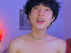 Amateur Adult Webcam of ElliotFontaine