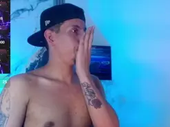 Amateur Adult Webcams of Sebastian_Smitt