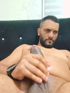 Cam4 Free Live Porn of MorenoCafe37