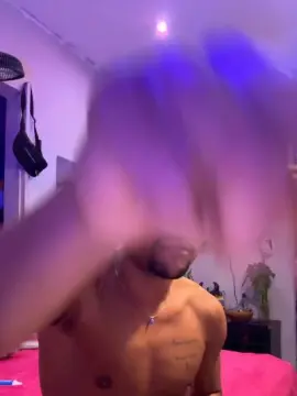 Cam4 Live Porn of young_safado