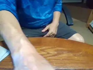 Cam4 Free Live Porn of mrbighead69