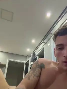 Cam4 Free Porn Cam of pietrolutchero