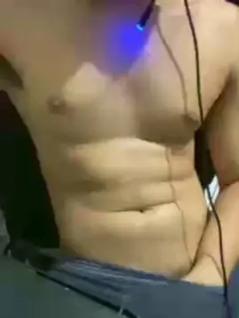 Cam4 Free Live Porn of Antonieeez