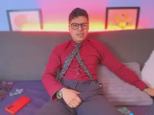 Cam4 Live Sex of AquilesTaylor