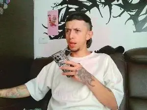 Cam4 Free Live Porn of Chris_Joness