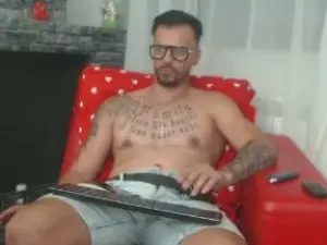 Cam4 Adult Webcam of Ryan_Cole