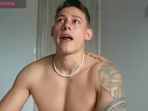 Cam4 Free Live Porn of Latino_Milk_99
