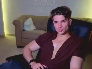 Cam4 Sex Chat of MaxKaidenn