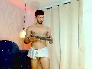 Cam4 Free Live Porn of HarryFoster