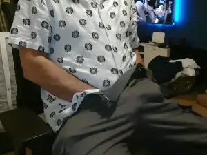 Cam4 Free Live Porn of Mr_Average_UK