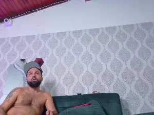 Cam4 Live Sex of Michael_twinkk