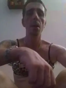 Cam4 Nude Webcam of fefe1981