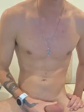 Cam4 Watch Live Sex Cams of VitorGamerXXX