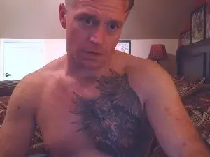 Cam4 Sex Chat of DILFiGuess1