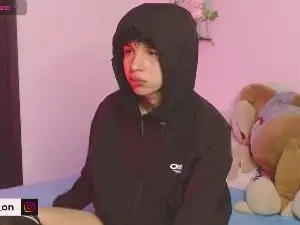 Cam4 Live Porn of cuddly_twink