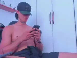 Cam4 Free Live Porn of jonryder_x