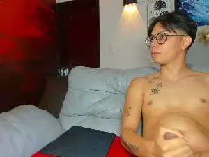 Cam4 Live Sex Cam of MassiveSaber