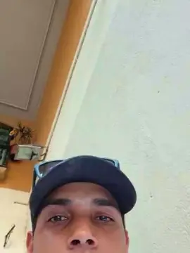 Cam4 Free Live Porn of Sanchezbcn
