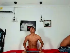 Cam4 Free Porn Cam of tyler_twink_boy