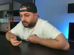 Cam4 Live Sex of DravenPeak
