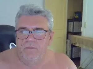 Cam4 Nude Webcam of _Hippo_
