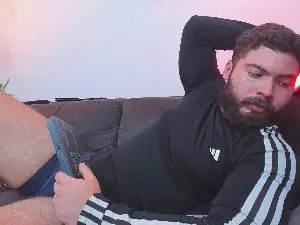 Cam4 Free Live Porn of sebastianvilla_