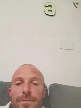 Cam4 Free Live Porn of Gnaro90