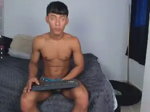 Cam4 Free Live Porn of LittleParker