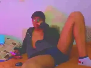 Cam4 Live Sex of Simonsaid333