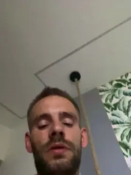 Cam4 Private Sex Chat of Elreydelmanbo
