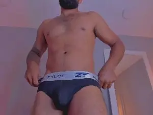 Cam4 Watch Live Sex Cams of KylliamLevis