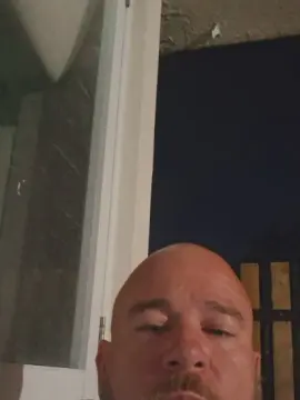 Cam4 Live Sex of chicosexxy77