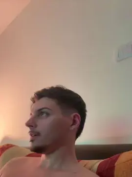 Cam4 Sex Cam of ThomasRM98
