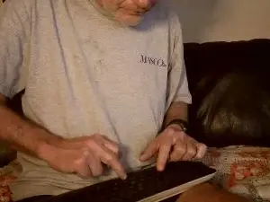 Cam4 Free Porn Cam of oldguynicecock1