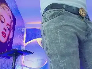 Cam4 Live Sex of Dominic_Max