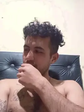 Cam4 Live Porn of Guas01