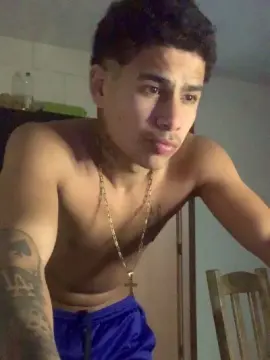 Cam4 Free Porn Cam of MARENTO23CMM