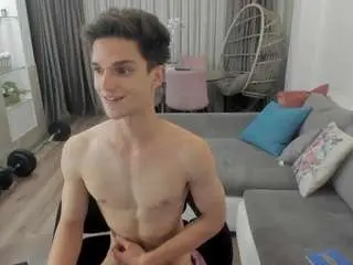 Camsoda Nude Webcam of johnnykeyton8