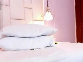 Camsoda Free Porn Cam of clarentzbaileys