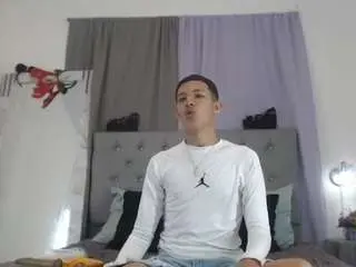 Camsoda Adult Webcam of phillipcoxx