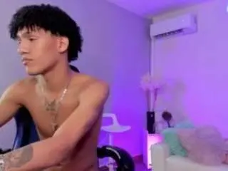 Camsoda Sex Chat of adam-walker90