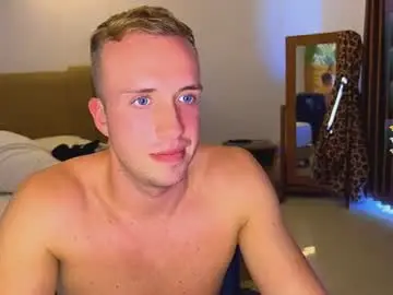 Chaturbate Live Sex of tommy_cumfinger