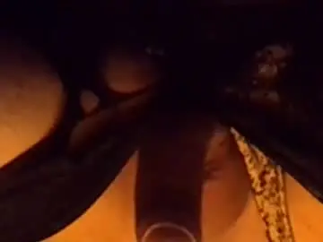 Chaturbate Live Sex Cam of daddypervbuttprincess