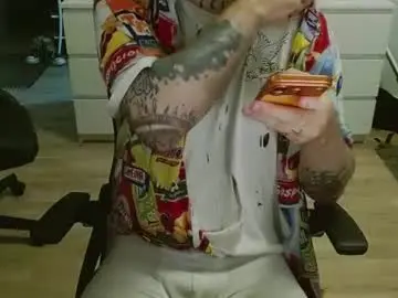 Chaturbate Live Sex Cam of kyle_tattoo