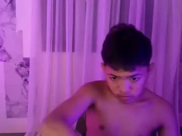 Chaturbate Live Porn of ur_maco