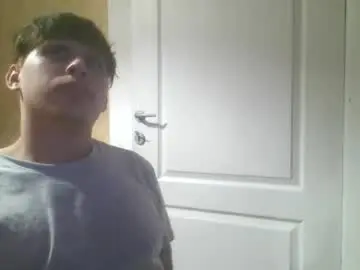 Chaturbate Live Sex Cam of fuckmales21